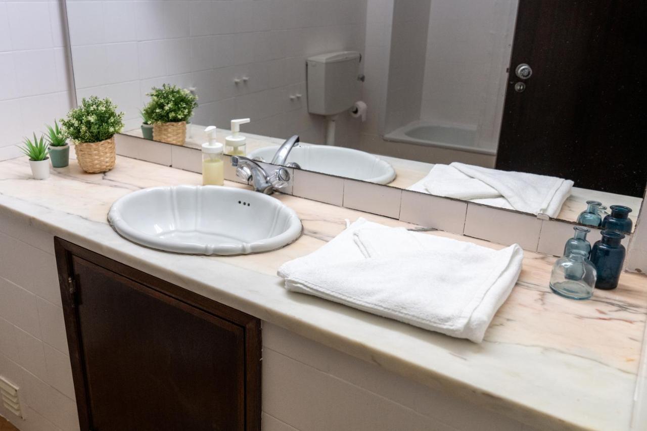 Balili Private Apartment Ferrel  Buitenkant foto